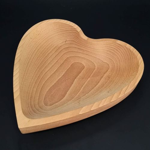 Miska AMADEA Drevená miska v tvare srdca, masívne drevo, rozmer 25x25x4,5 cm