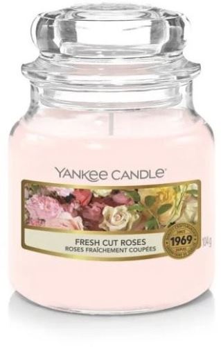 Sviečka YANKEE CANDLE Fresh Cut Roses 104 g