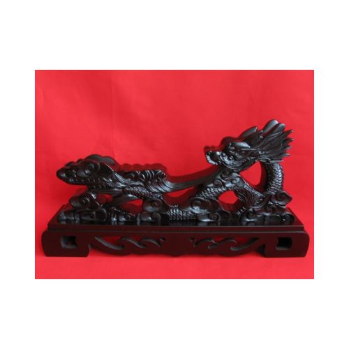 štýlový drevený stojan na čínske meče a katany - čierna lesklá farba.