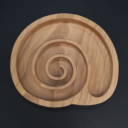 Miska AMADEA Drevená miska v tvare ulity, masívne drevo, rozmer 22,5x20,5x2 cm