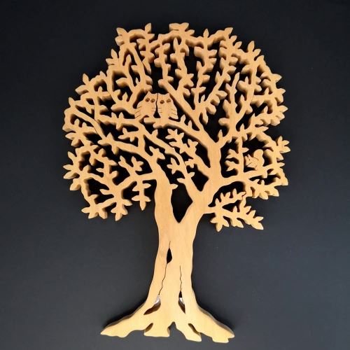 Dekorácia AMADEA Drevený strom s veveričkou a sovami, masívne drevo, 40x28 cm